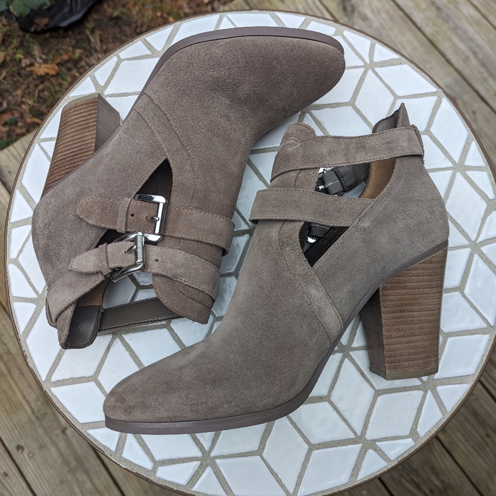 Michael Kors Walden bootie light mushroom women's US 9